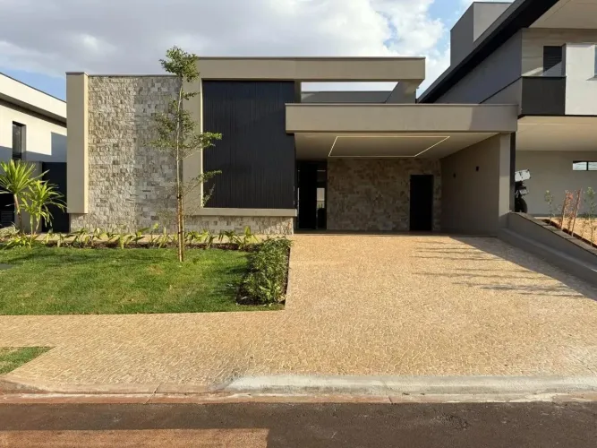 Casa de condomínio para venda tem 199 metros quadrados com 3 quartos