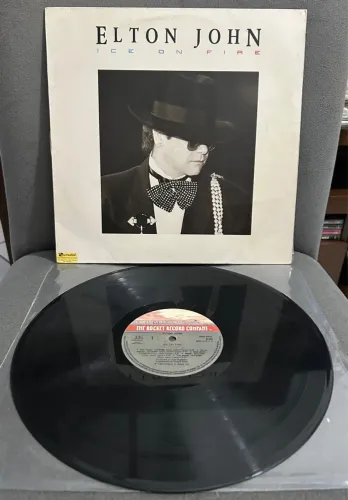 Vinil Elton John Ice On Fire