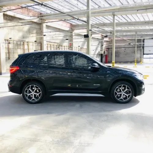 BMW X1 Sdrive 20I X-line 2.0 TB Active Flex 2018
