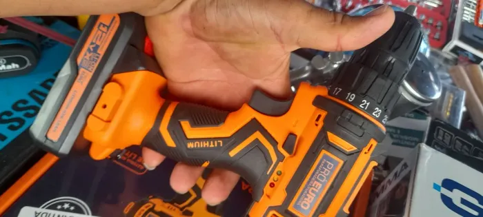 Parafusadeira Furadeira Pro Euro 12V Lithium