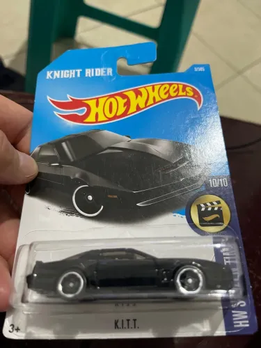 Hot Wheels Knight Rider K.I.T.T. 1/64