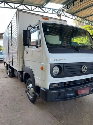 Vw delivery 8160 bau 2013