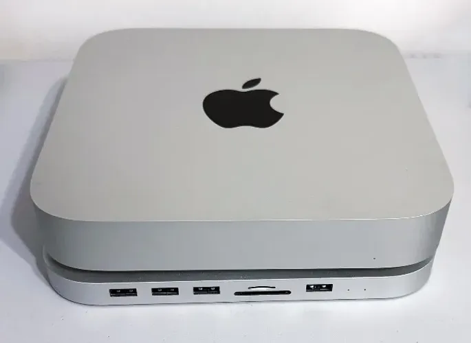 Apple Mac Mini M2 - 256GB SSD - 8G RAM