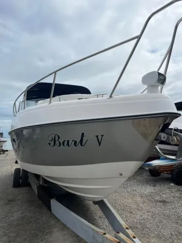 Lancha Phantom 29 com motor Mercruiser 6.2 V8 ano 2019