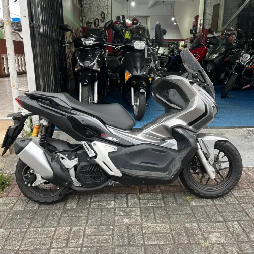 Honda Adv 150 2023 9800 km
