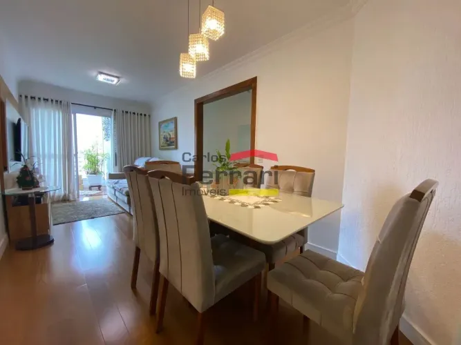 Apartamento à Venda na Rua Copacabana !