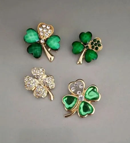 kit 4 Broches de Trevo Elegante (novo)