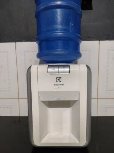 Bebedouro Electrolux Acqua Fresh WD10E Bivolt + Galão 20L