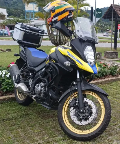 Suzuki VStron 650 XT