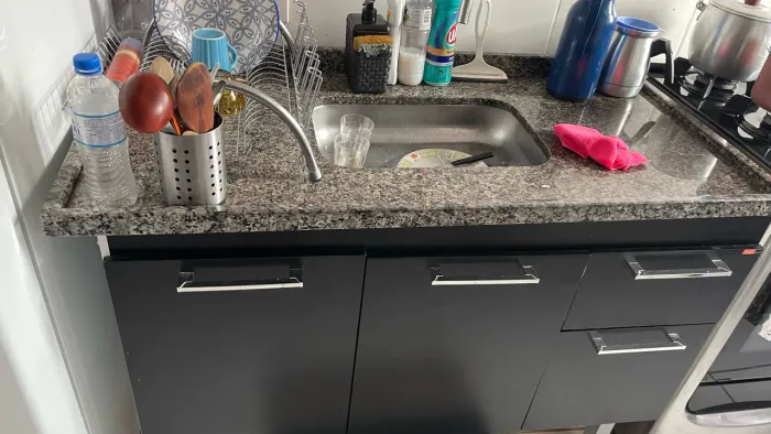 Balcão com pia de mármore 