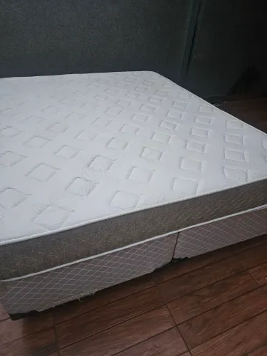 Cama Box Queen