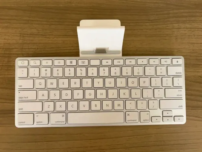 Teclado Dock Para Ipad Original Apple A1359