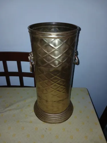 Porta guarda chuvas ou bengaleiro português de bronze antigo 