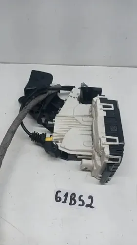 Fechadura Dianteira Direita Mercedes Benz C180 2012