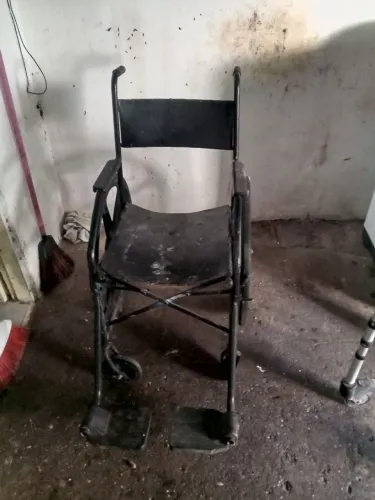 Vendo cadeira de roda 