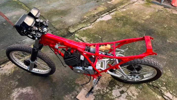 Yamaha DT 180