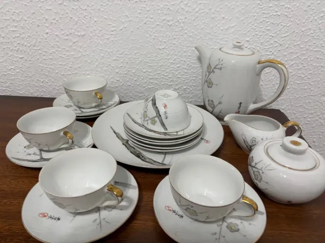 Jogo de Chá Porcelana Japonesa Shofu - Pintado à Mão - Flor de Ameixeira