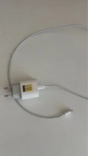 Carregador iPhone original USB-C