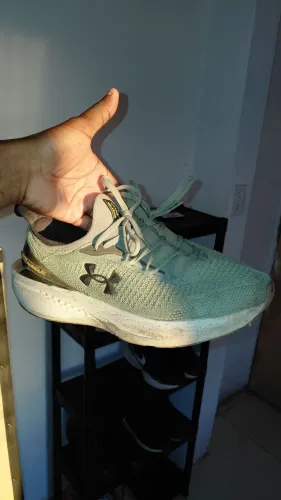 Tênis Under Armor