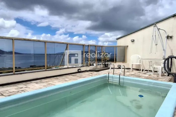 Cobertura Duplex 2 quartos no bairro Estreito - Florianópolis