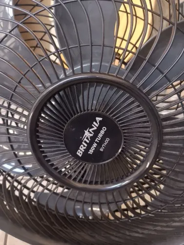 Ventilador usado para conserto