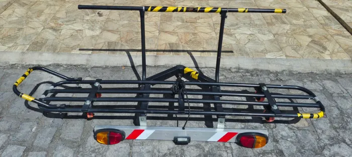 Suporte engate scooter bikes c/ régua sinalizadora