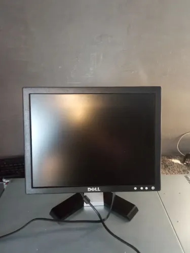 Monitor Dell 15 polegadas E157FPC