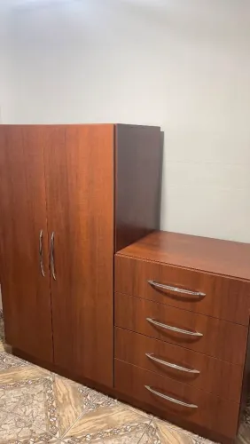 Vendo Cômoda/Penteadeira acoplada ao roupeiro (Promoção)