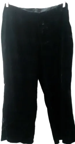 Linda calça da grife Alternativa em tecido sintético, tipo veludo, tamanho 42
