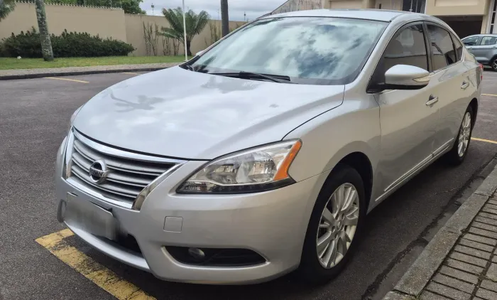 Nissan Sentra SL 2.0/ 2.0 Flex Fuel 16V Aut. 2015