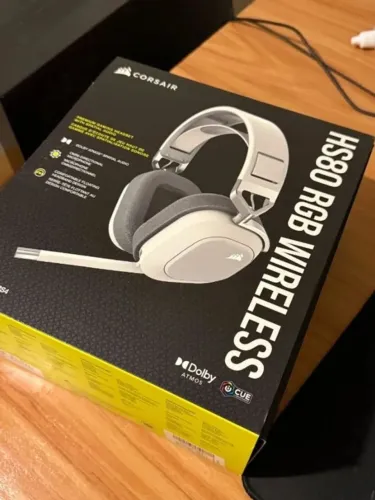 HEADSET GAMER CORSAIR HS80 RGB WIRELESS (Dolby Atmos) (Branco)
