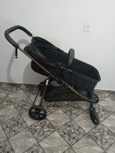 Carrinho Galzerano Napoli + Bebê Conforto + Base ? R$ 915