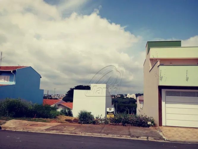 Terreno à venda, medindo 150,50m² no Jardim Pombeva, ao lado do Assaí em Piracicaba/SP