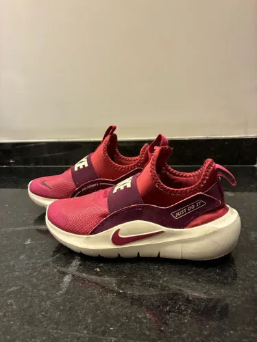 tênis nike flex runner 4 infantil vinho 34