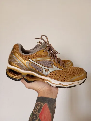 Tênis Mizuno Wave Creation 17 original edição limitada Gold