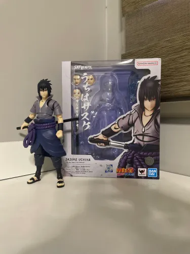 Sasuke Uchiha : Naruto Shippuden - Sh Figuarts original