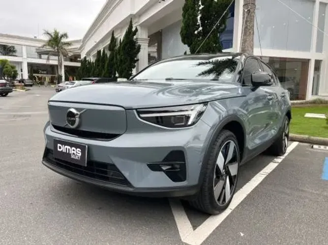Volvo C40 Recharge Pure Eletric (elétrico) 2022