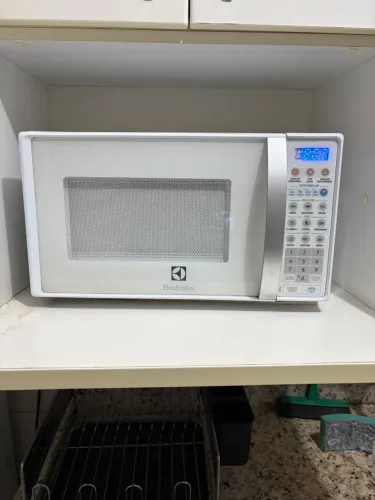 Microondas Electrolux,23 litros