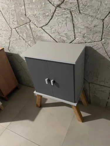 Armarinho com portas