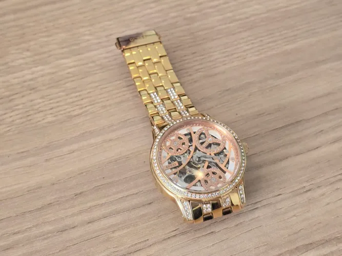 relógio de pulso feminino Guess Classic Skeleton W37501L1