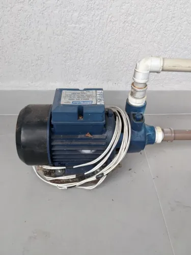 Bomba de Água Eletroplas 1CV ? Excelente Estado