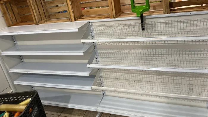 vendo prateleira horizontal frente e trás!