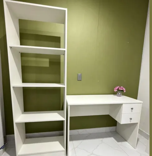 Mesa+estante vazada em mdf entrega grátis 