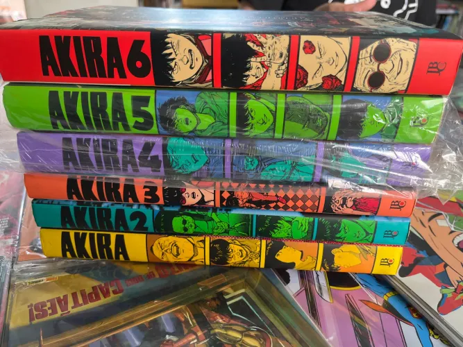 AKIRA- Coleção completa.