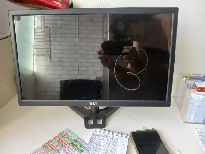 Monitor VST 19 BL 01