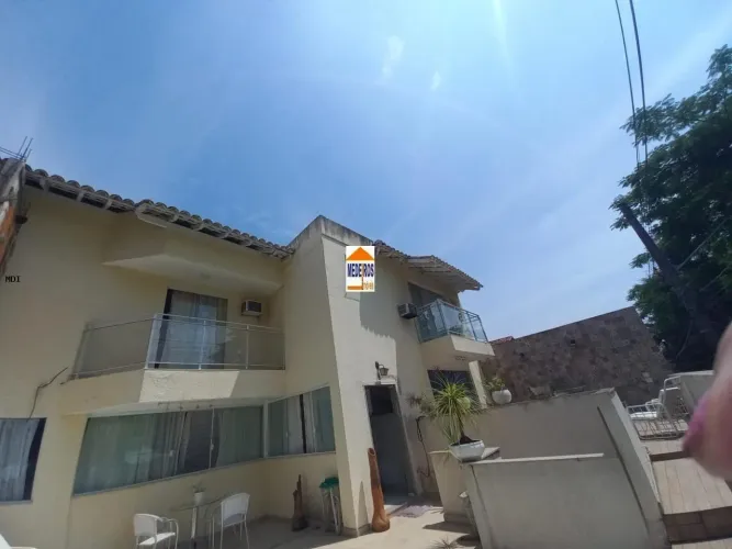 Casa para Locação em Rio de Janeiro, Jacarepaguá, 3 dormitórios, 2 suítes, 3 banheiros, 2