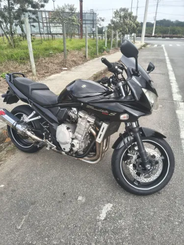 Bandit 1250 S - 2009 - abaixo da tabela