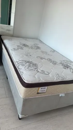 Cama