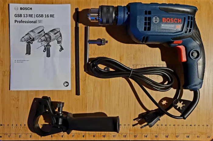 Furadeira Bosch GSB 13 RE 220 volts NOVA