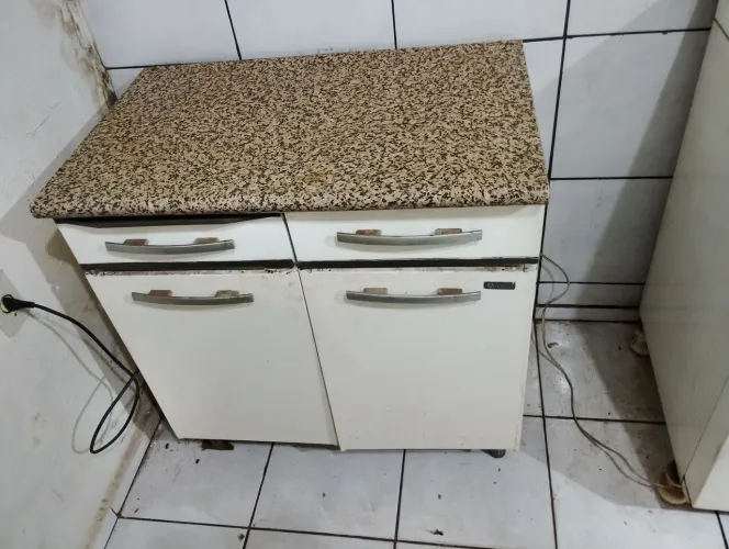 Balcão armário de aço Itatiaia super conservado,com entrega grátis para ribeirão preto sp 